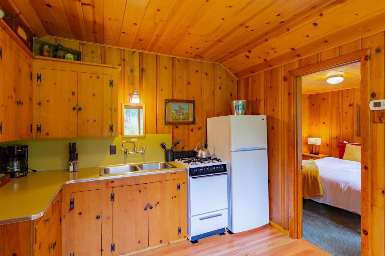 Lake Creek Lodge Camp Sherman Exterior foto