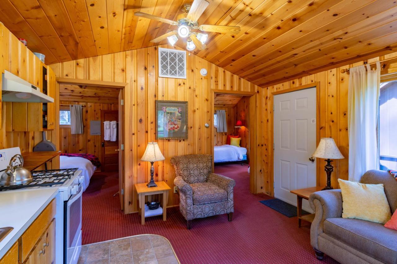 Lake Creek Lodge Camp Sherman Exterior foto