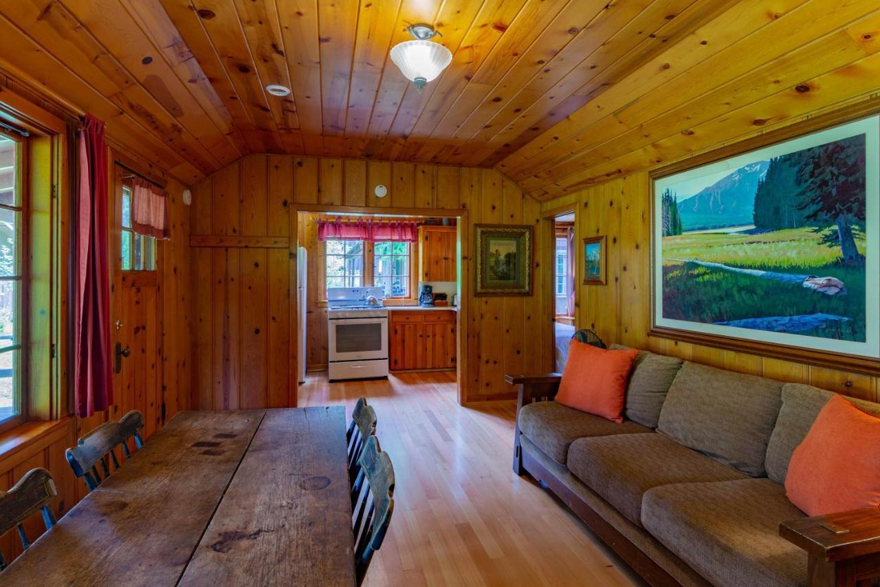 Lake Creek Lodge Camp Sherman Exterior foto