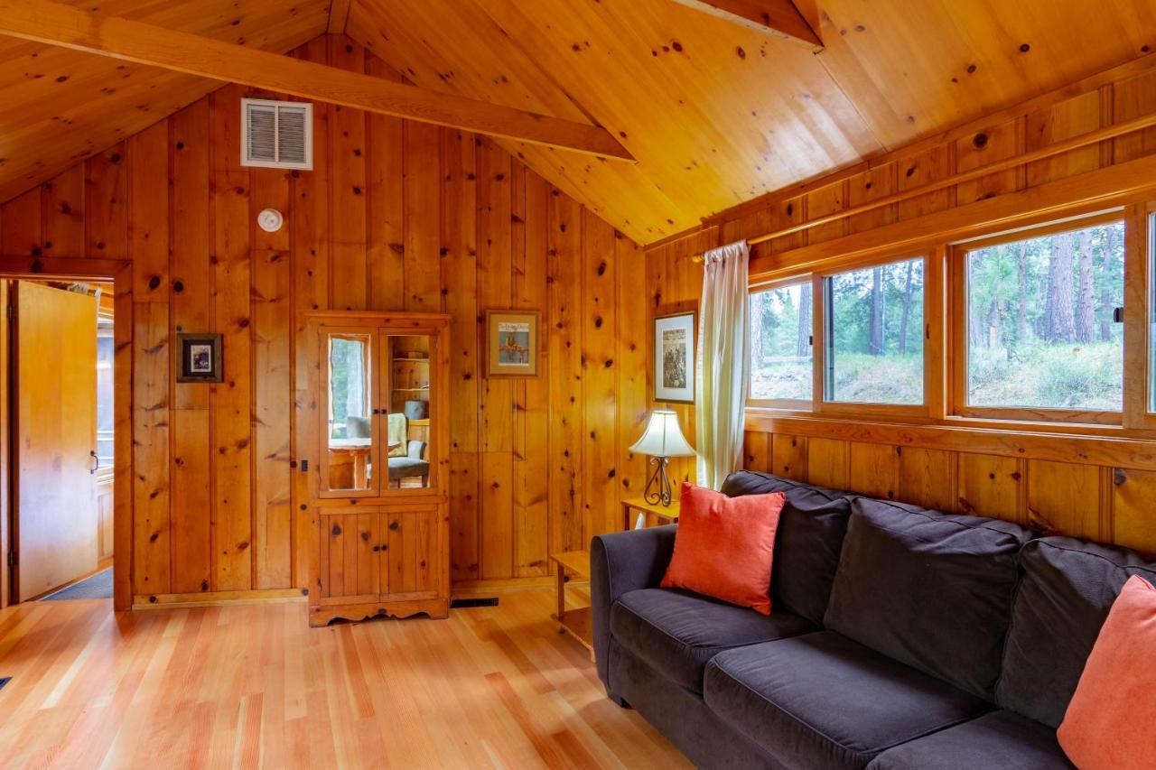 Lake Creek Lodge Camp Sherman Exterior foto
